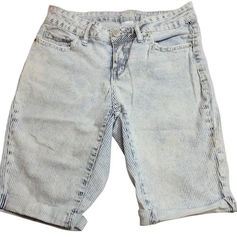 Time and Tru stripped Bermuda shorts 4